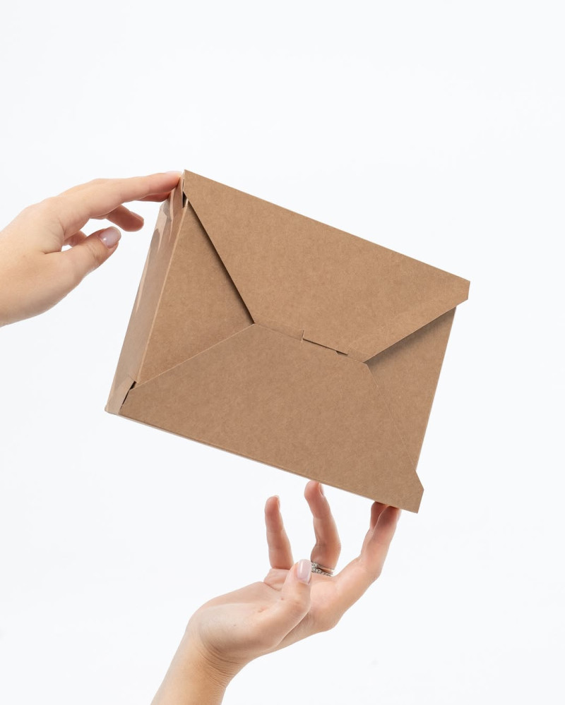 Ланч бокс бумажный фольгированный крафт 450 мл 130х110х60 мм 1 шт