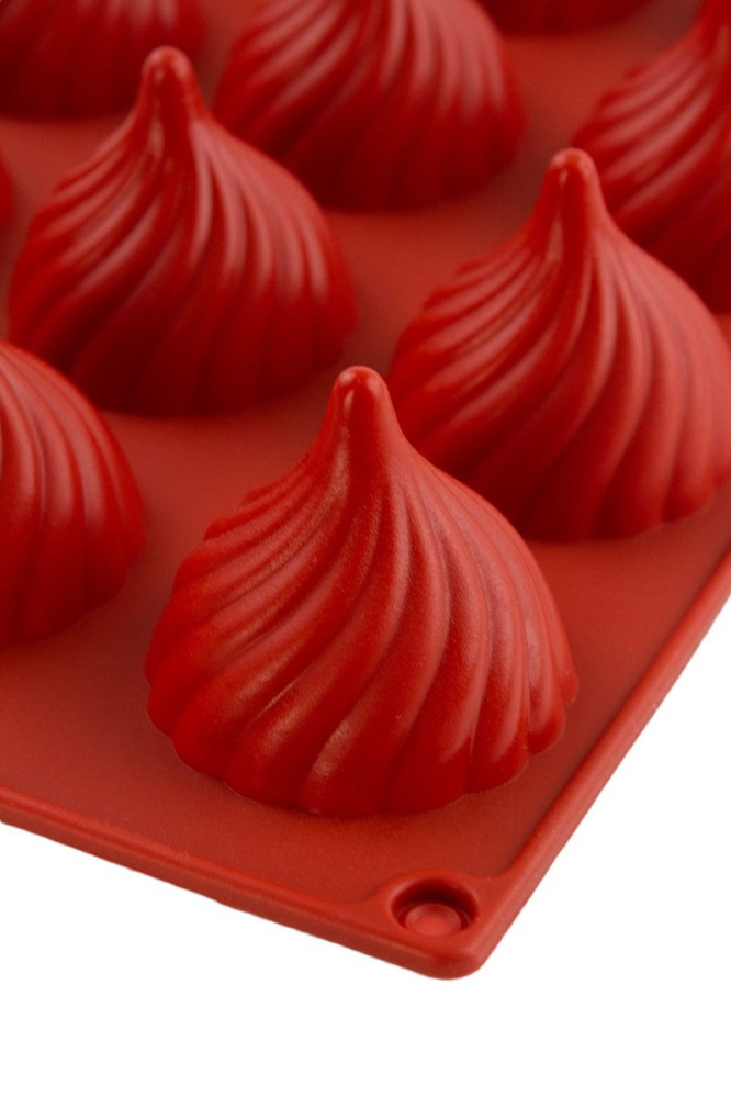 Форма силиконовая Профи Трюфель 15 ячеек красная 4,5 см