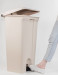 Контейнер для мусора пластиковый One Chef Step On бежевый с педалью 87 л 500х825х400 мм